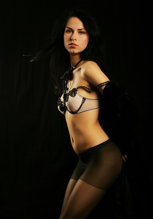 Алленка, 23 года, 0 размер груди